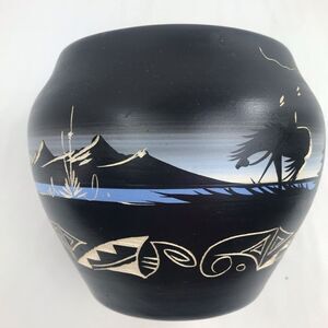 Native American Handcrafted Artist Signed Etched Painted Night Nature Pot 2018